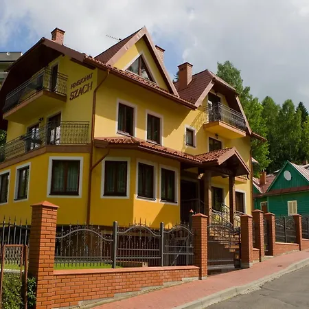 Szach Bed & Breakfast 3*