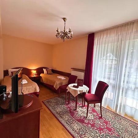 Szach Bed & Breakfast 3*
