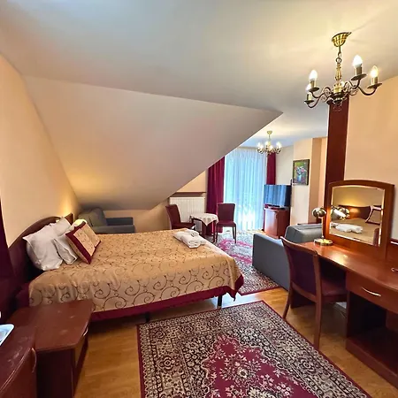 Szach Bed & Breakfast 3*